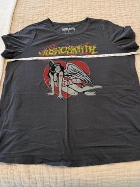 Torrid Aerosmith graphic tee size 2 NWOT!